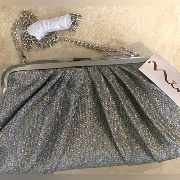 Nina pleated clutch bag - Picture 5 of 15